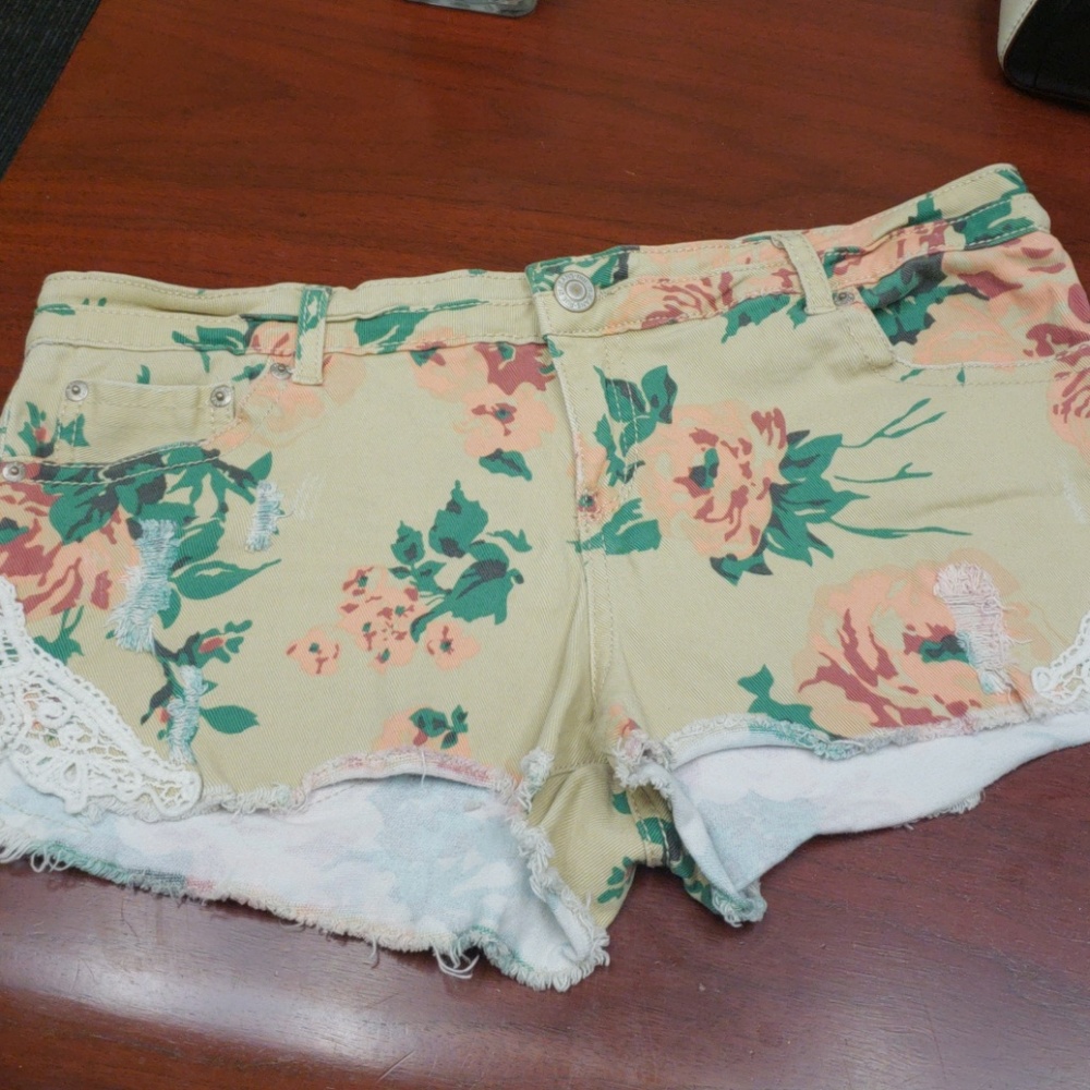 Rue 21 shorts